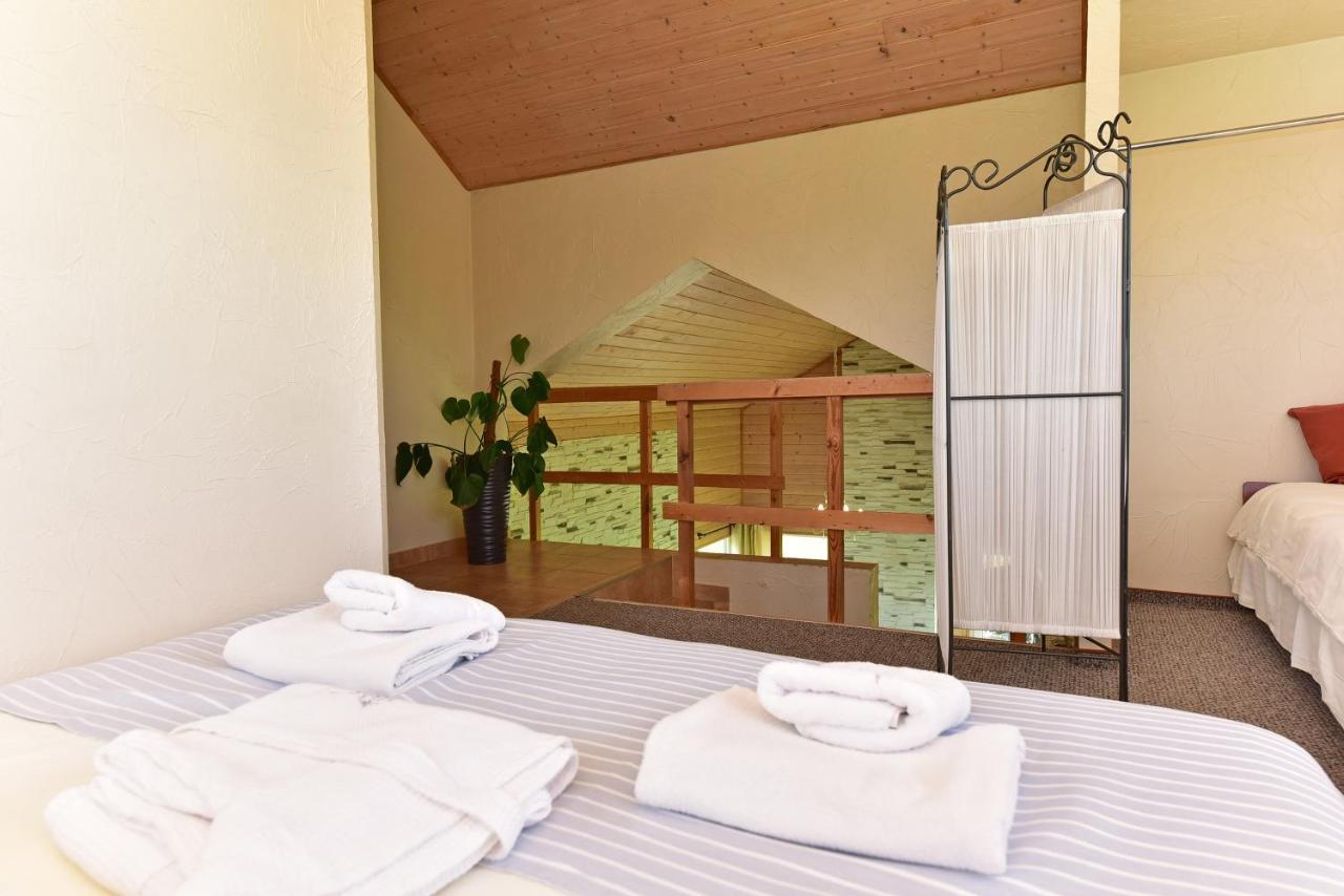 Cozy Stay By Kaunas Vila 9Vejai Girininkai Bagian luar foto